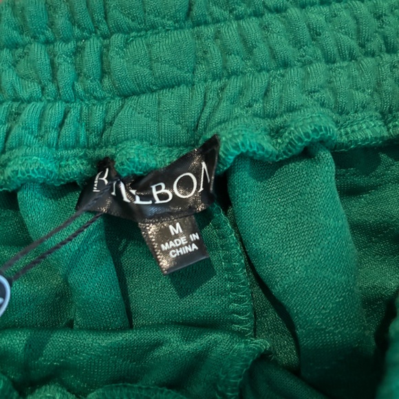 Green sweats with cheetah print pockets - Picture 5 of 5